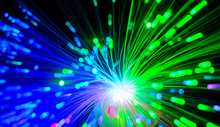 Si与SiC二极管：用于光伏应用的交错升压转换器的性能研究